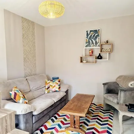 فيلة Les Capucines